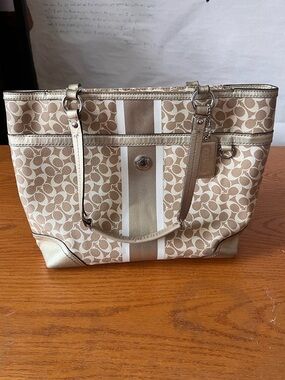 Coach Beige Chelsea Heritage Stripe Signature Tote Bag